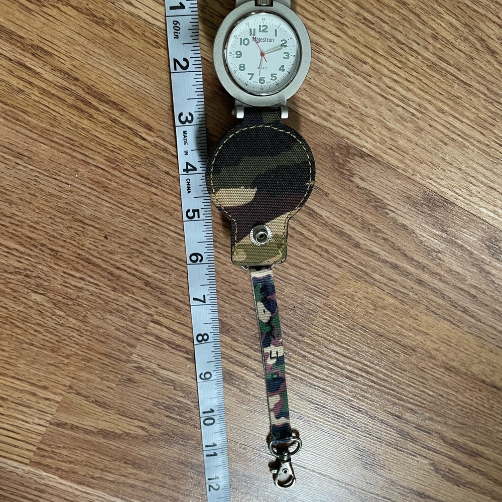 Majesties watch/thermometer